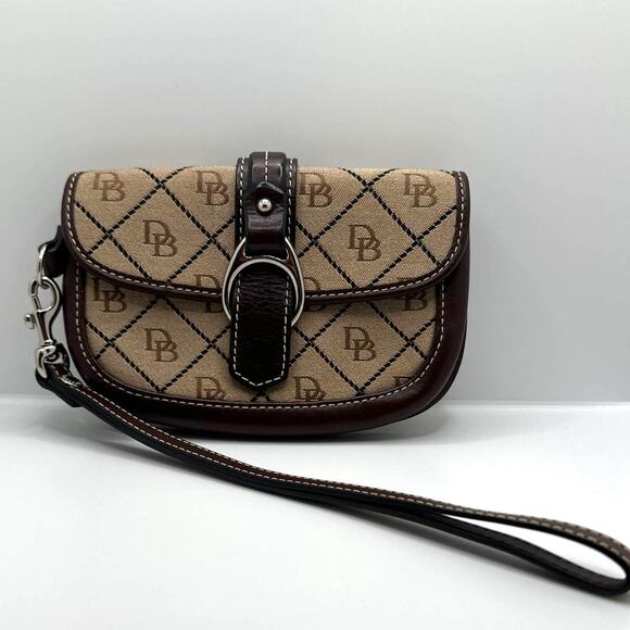 DOONEY & BOURKE Brown and Khaki Signature Canvas Wristlet - Picture 9 of 9